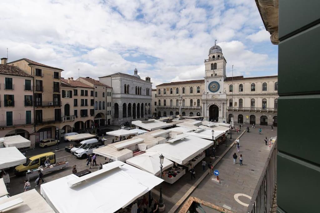 Enjoy Home - Appartamento Orologio, Piazza Dei Signori Padova Esterno foto
